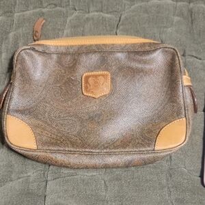 Stylish Brown Toiletry Bag with Tan Accents